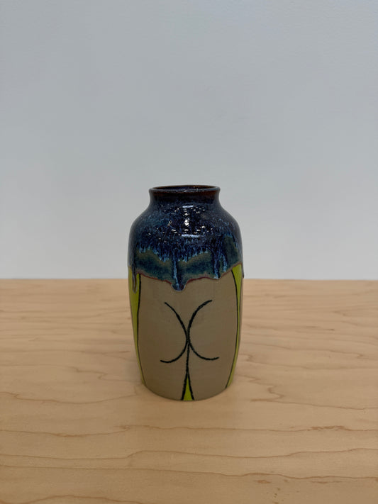 Badonkadonk Vase