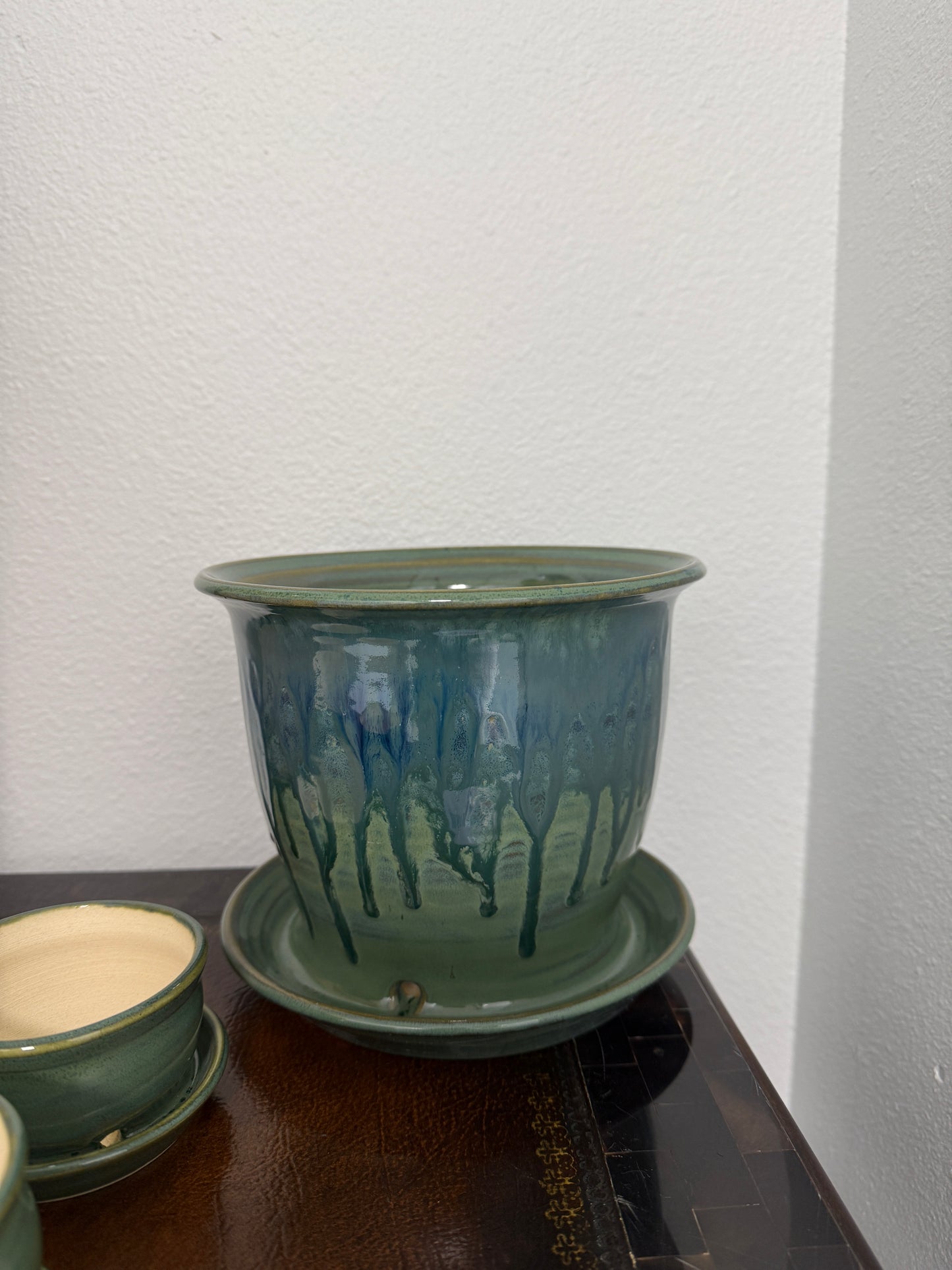 Rainforest Planter Pot with Attached Drip Tray